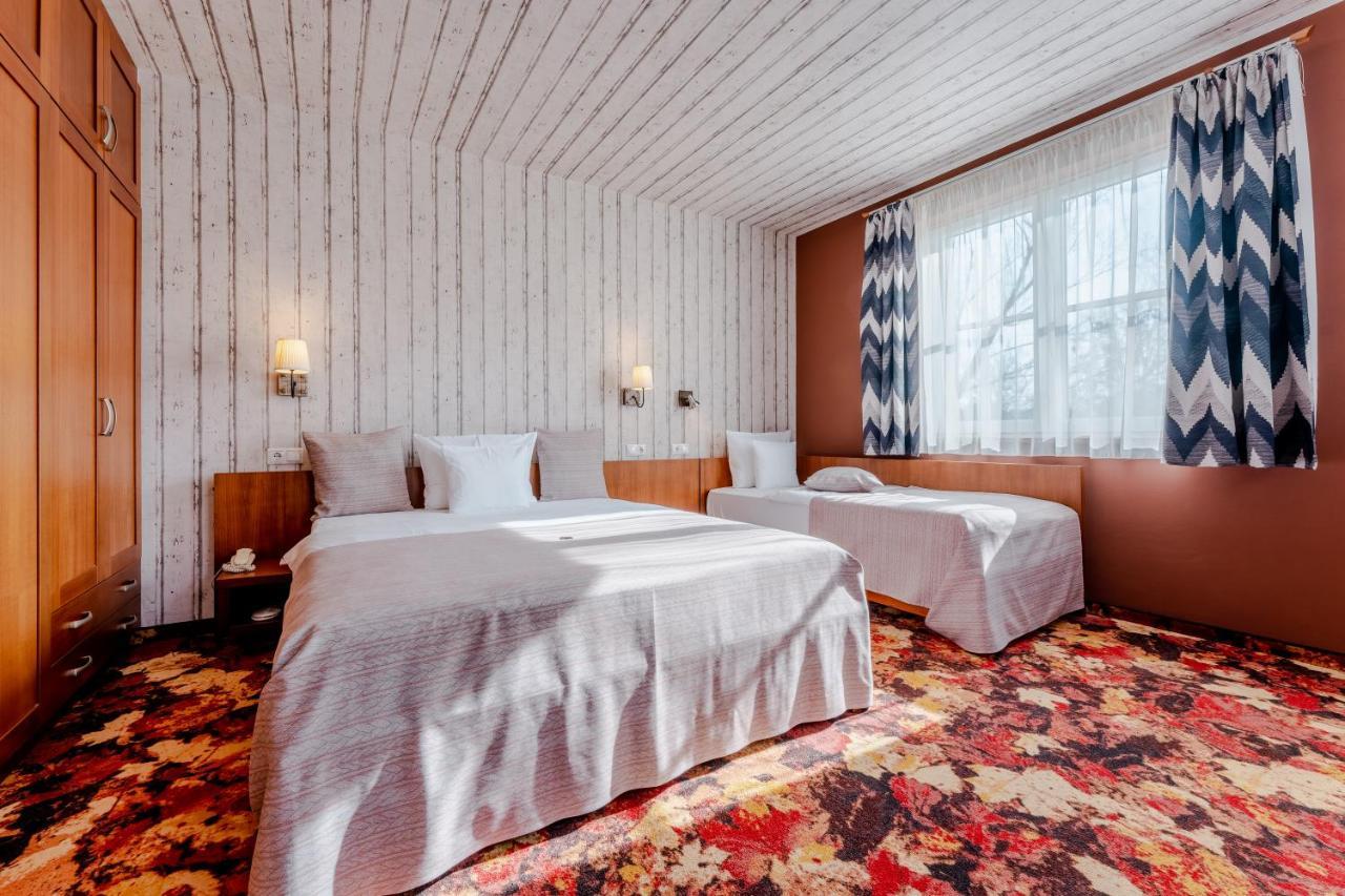 Hotel Lajta Park Mosonmagyaróvár Kamer foto