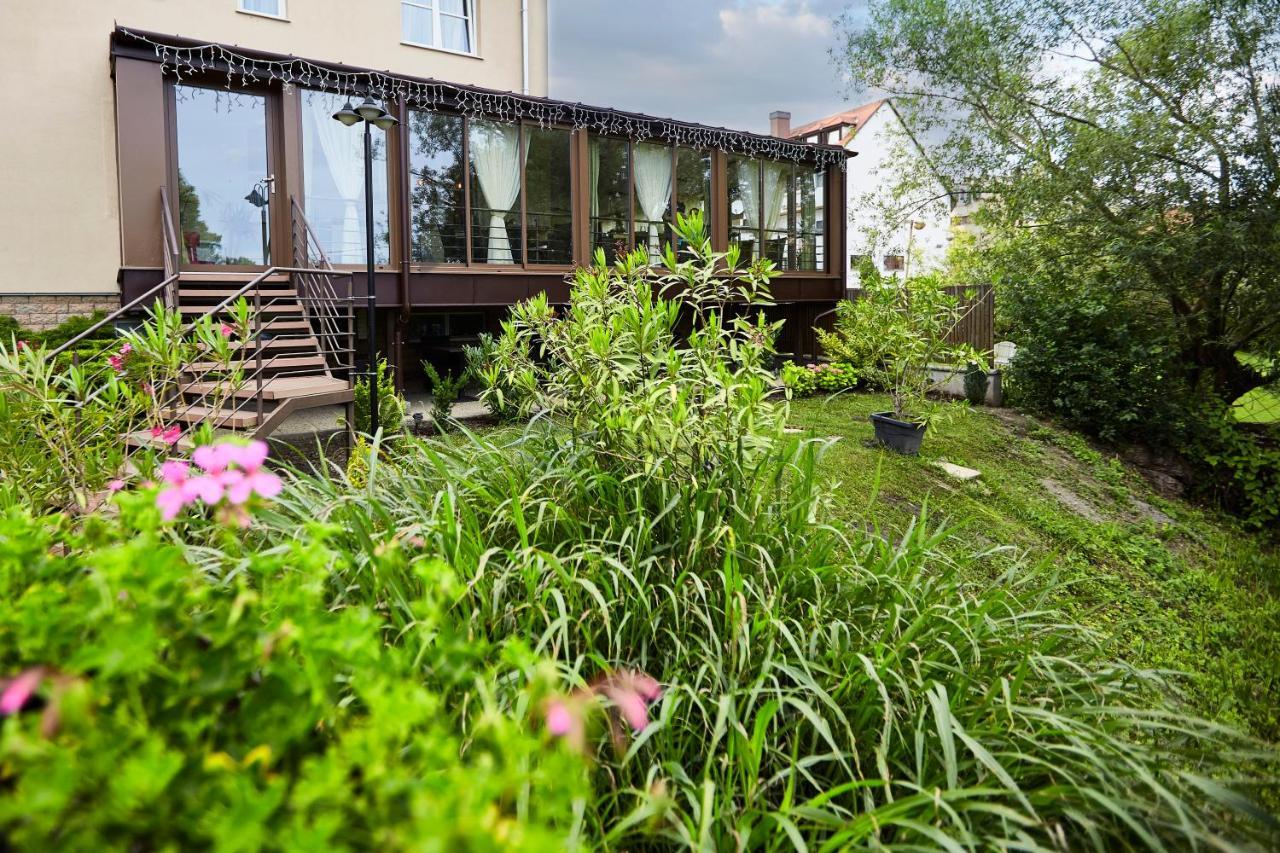 Hotel Lajta Park Mosonmagyaróvár Buitenkant foto